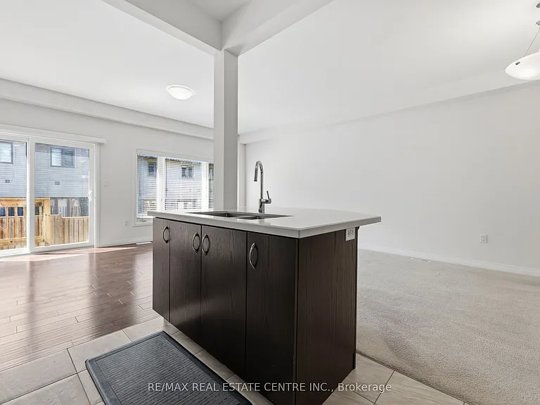 37 Greenwich Ave — Photo 21