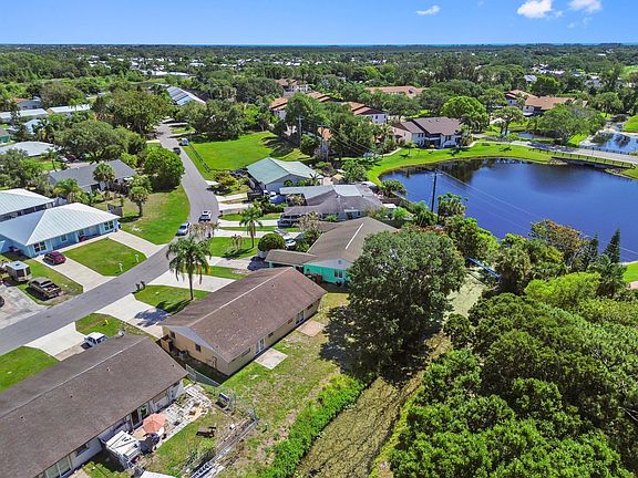 2nd image of 4548- 4550 SE Salvatori Road