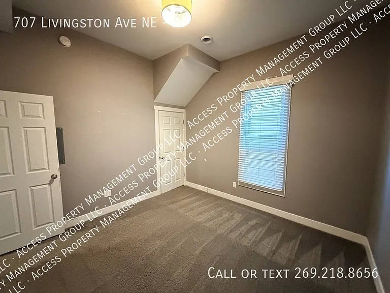 707 Livingston Ave NE #2 — Photo 18