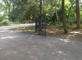 230 Donlea Rd, Barrington, IL 60010