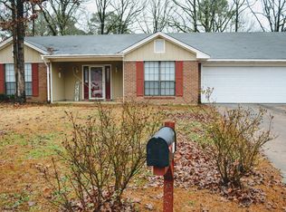 906 Poplarville St, Tupelo, MS 38801