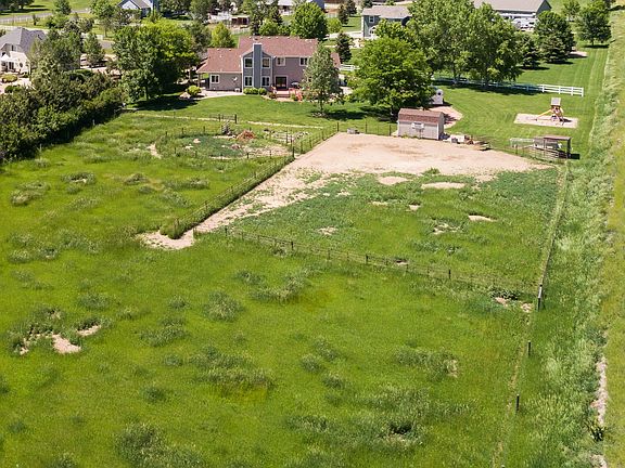 01 5230 Carefree Pl - Tara Tooley-0087.jpg