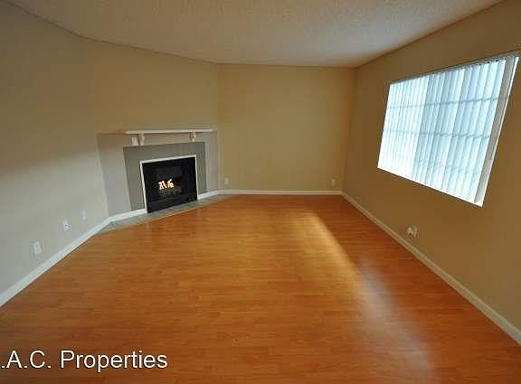 4th image of 11225 Huston St APT 203