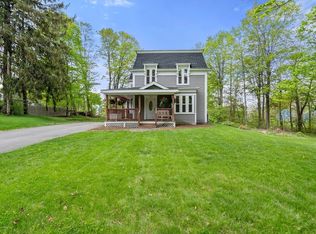 23 Schoolhouse Rd, Templeton, MA 01468