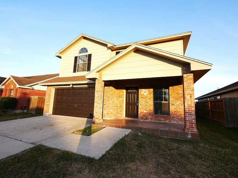 1st image of 7922 Rock Crest Dr