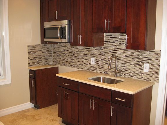3rd image of 3240 33rd St APT 2F