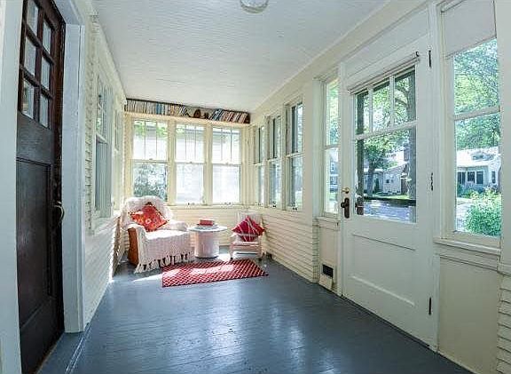 3rd image of 1267 Hague Avenue