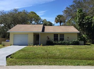 2445 28th Ave SW, Vero Beach, FL 32968
