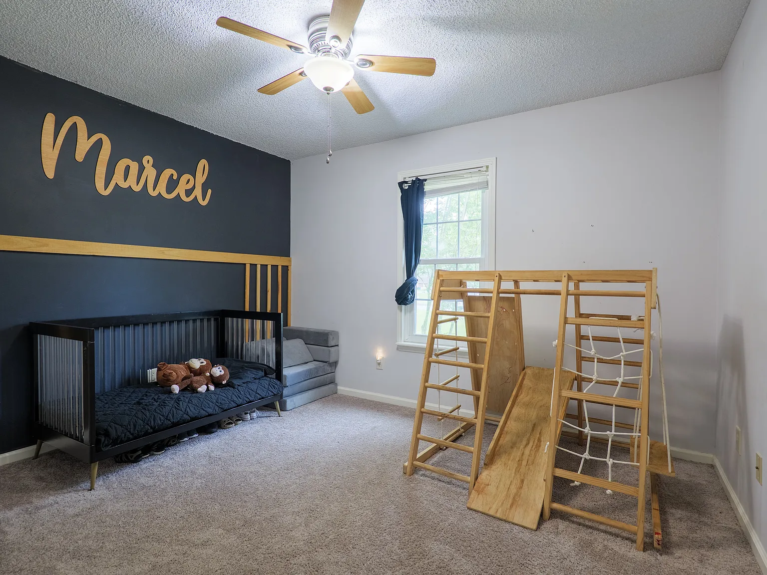 4 bed, 1331 sqft, $1,750 — Photo 4