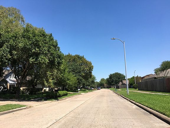 5th image of 15726 Gatebriar Dr