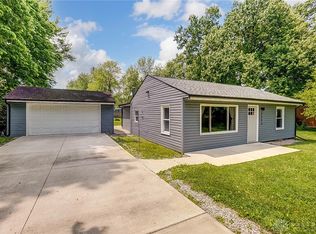 3233 Ravenwood Rd, Fairborn, OH 45324