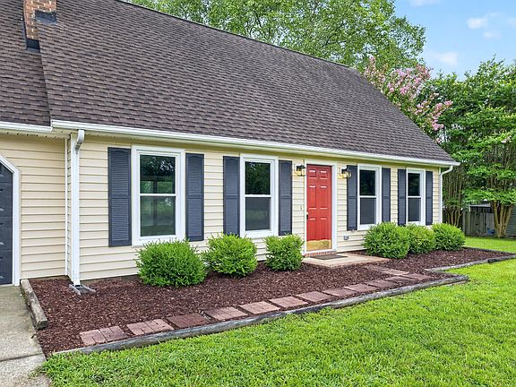 3rd image of 1517 Old Clayton Rd