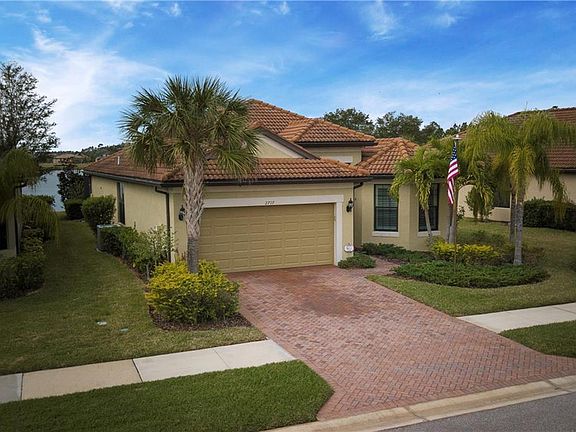 2nd image of 2711 Taheebo Way