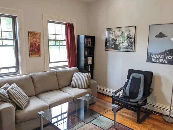 287 Elliot St APT 11, Newton Upper Falls, MA 02464