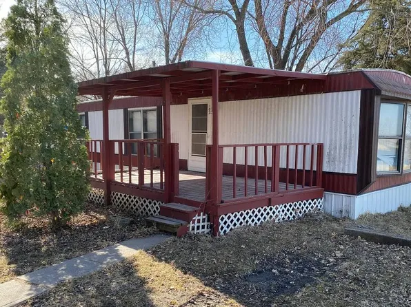 102 Cedar St, Talmage, NE 68448