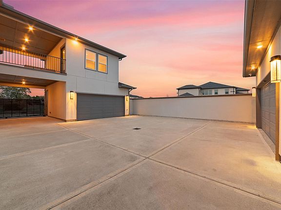 2nd image of 29627 Circle S Ranch Trl