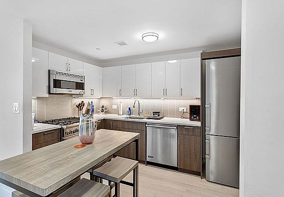 3rd image of 2351 Adam Clayton Powell Jr Blvd Penthouse 19