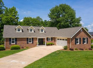 207 Mountain Brook Dr, Cumming, GA 30040