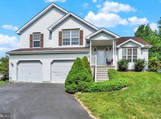 171 Berkshire Ln, Stewartstown, PA 17363