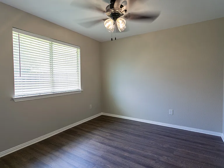 11520 Gloriosa Dr — Photo 10