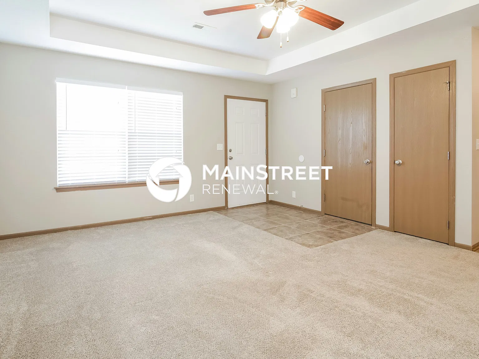 1404 Eagle Dr — Photo 4