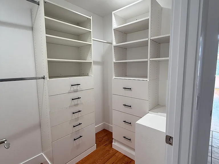 Master Walk In Closet
