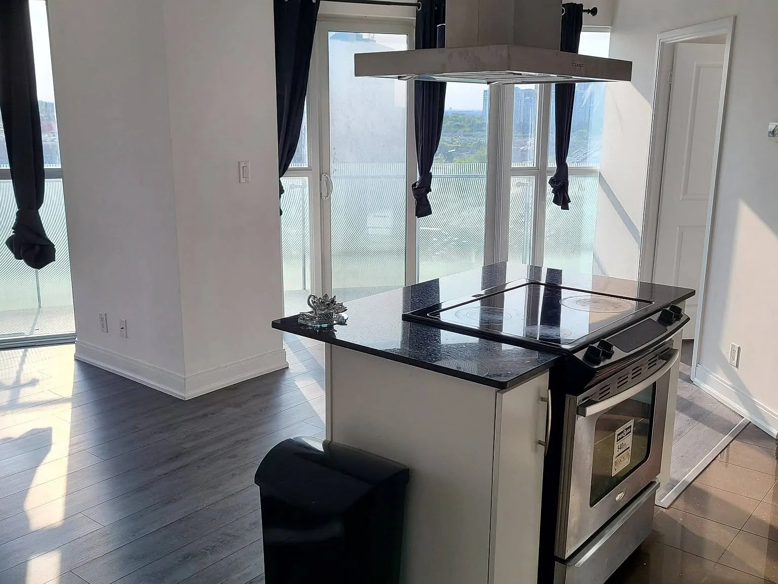 50 Absolute Ave — Photo 2