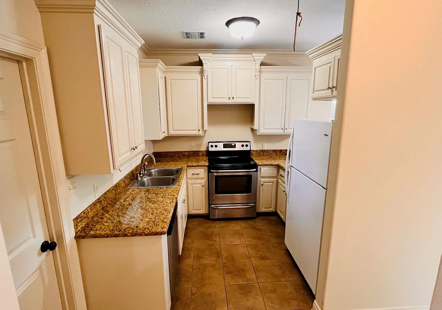 2709 Enterprise Blvd unit A — Photo 3