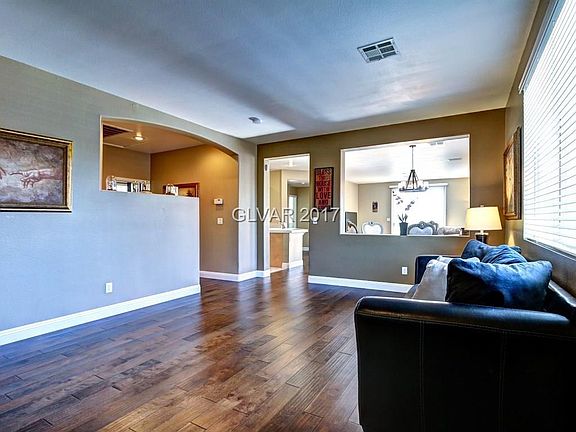 3rd image of 9793 Silver Desert Ave