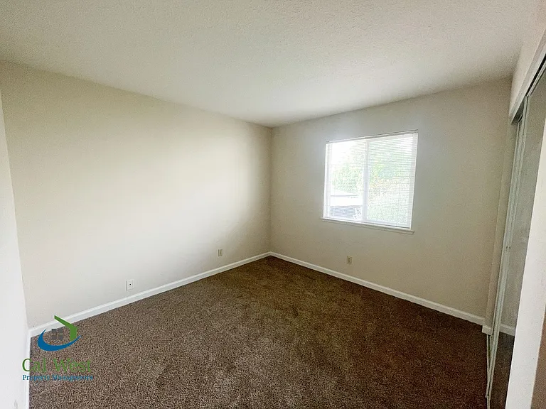 16800 Barnell Ave #14 — Photo 16