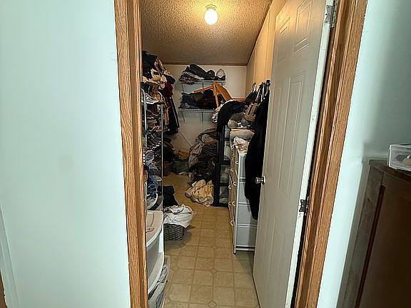 4th image of 97 Sumter Dr