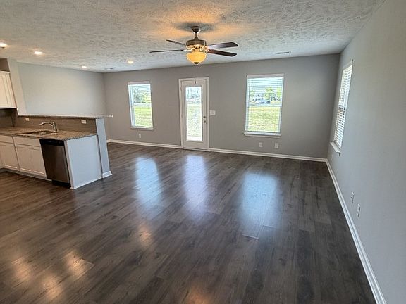 4th image of 1823 Cicero Dr