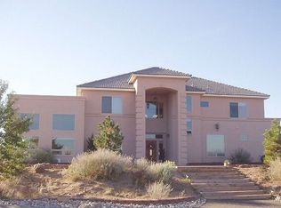 9708 Palomas Ave NE, Albuquerque, NM 87122