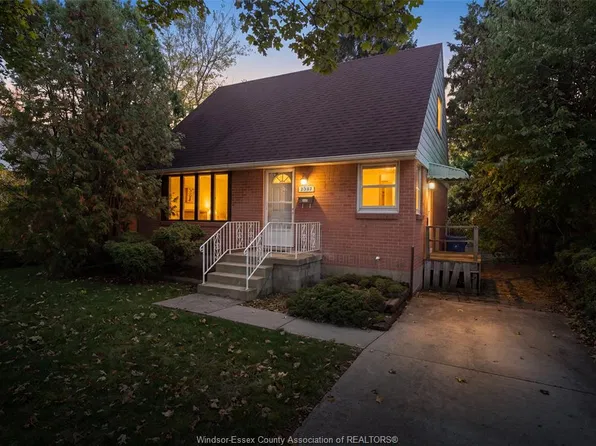 2567 Kildare Rd, Windsor, ON N8W 2Y4