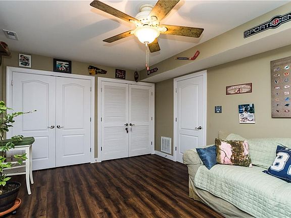 5th image of 7292 Jackson Arch Dr