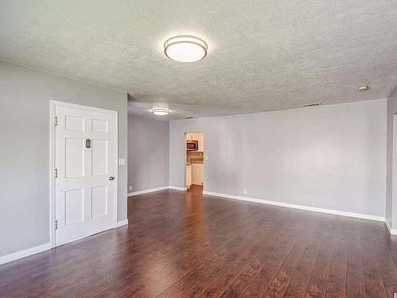 4th image of 2504 W Havenbrook St