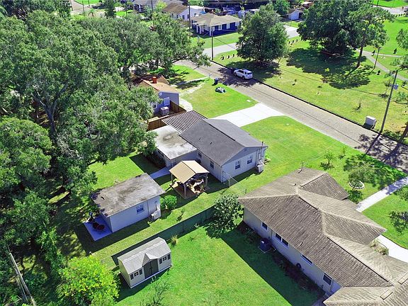 4th image of 903 W Kentucky Ave