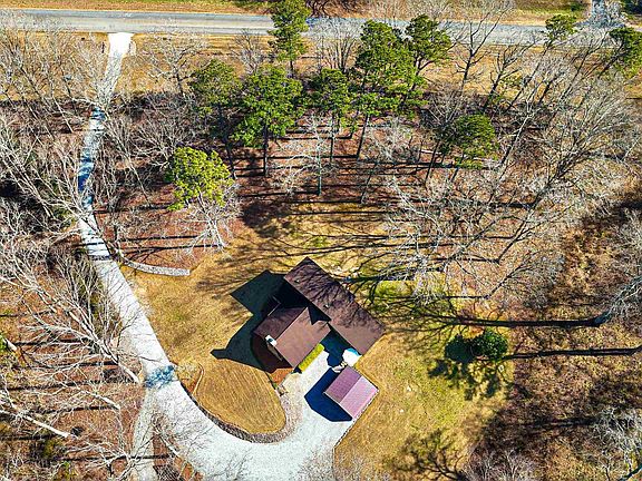 4th image of 523 Fredonia Church Rd