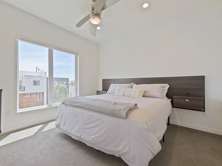 1731 King St #1731 — Photo 14