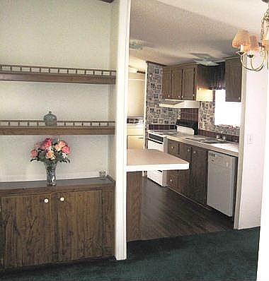 Built in Hutch
