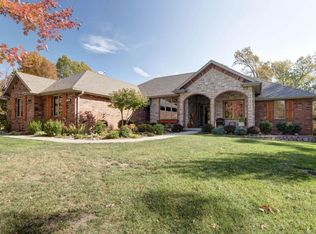 5220 N Missouri Oak Trl, Springfield, MO 65803
