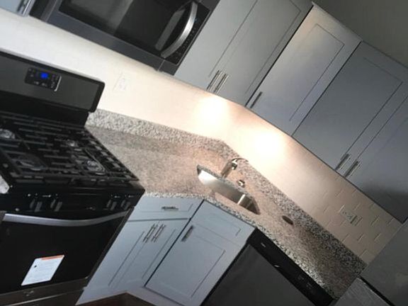 2nd image of 4621 S Lake Park Ave