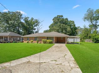 927 Robbie St, Denham Springs, LA 70726