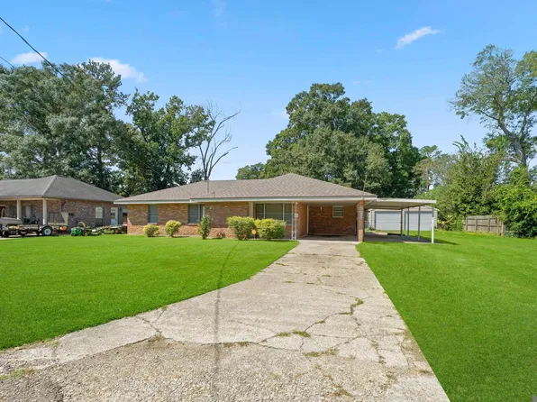 927 Robbie St, Denham Springs, LA 70726