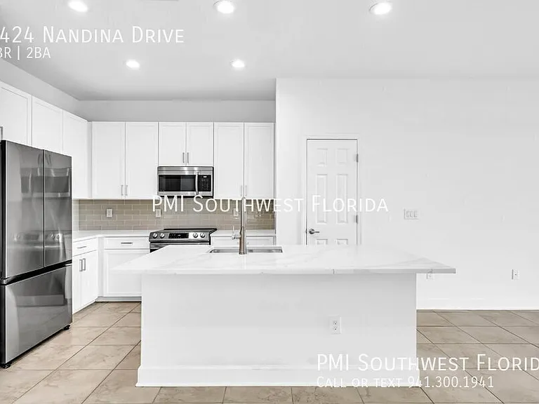 8424 Nandina Dr — Photo 6