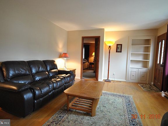 3rd image of 602 Kings Hwy