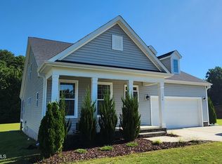190 Salem Village Dr, Fuquay Varina, NC 27526