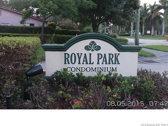 3rd image of 118 Royal Park Dr APT 4F
