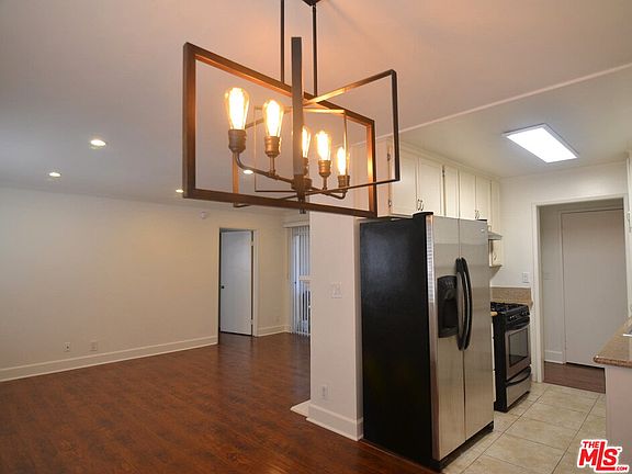 4th image of 1559 S Armacost Ave #202