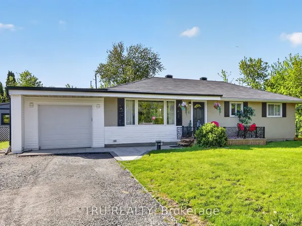 19 Todd Dr, Ottawa, ON K0A 2Z0